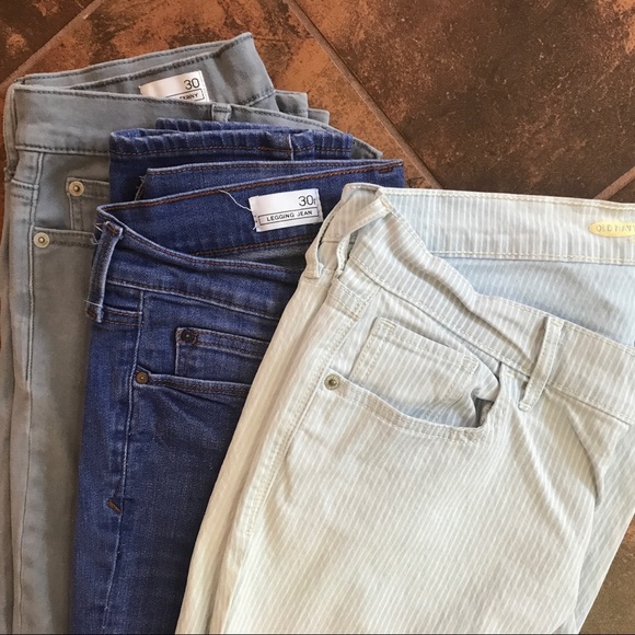 3 Pak GAP1969 & Rockstar jeans EUC - Picture 2 of 5